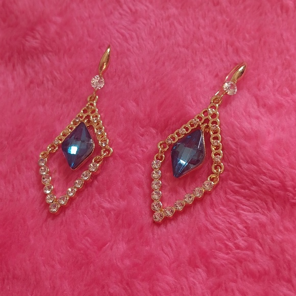 New earrings - Picture 6 of 8